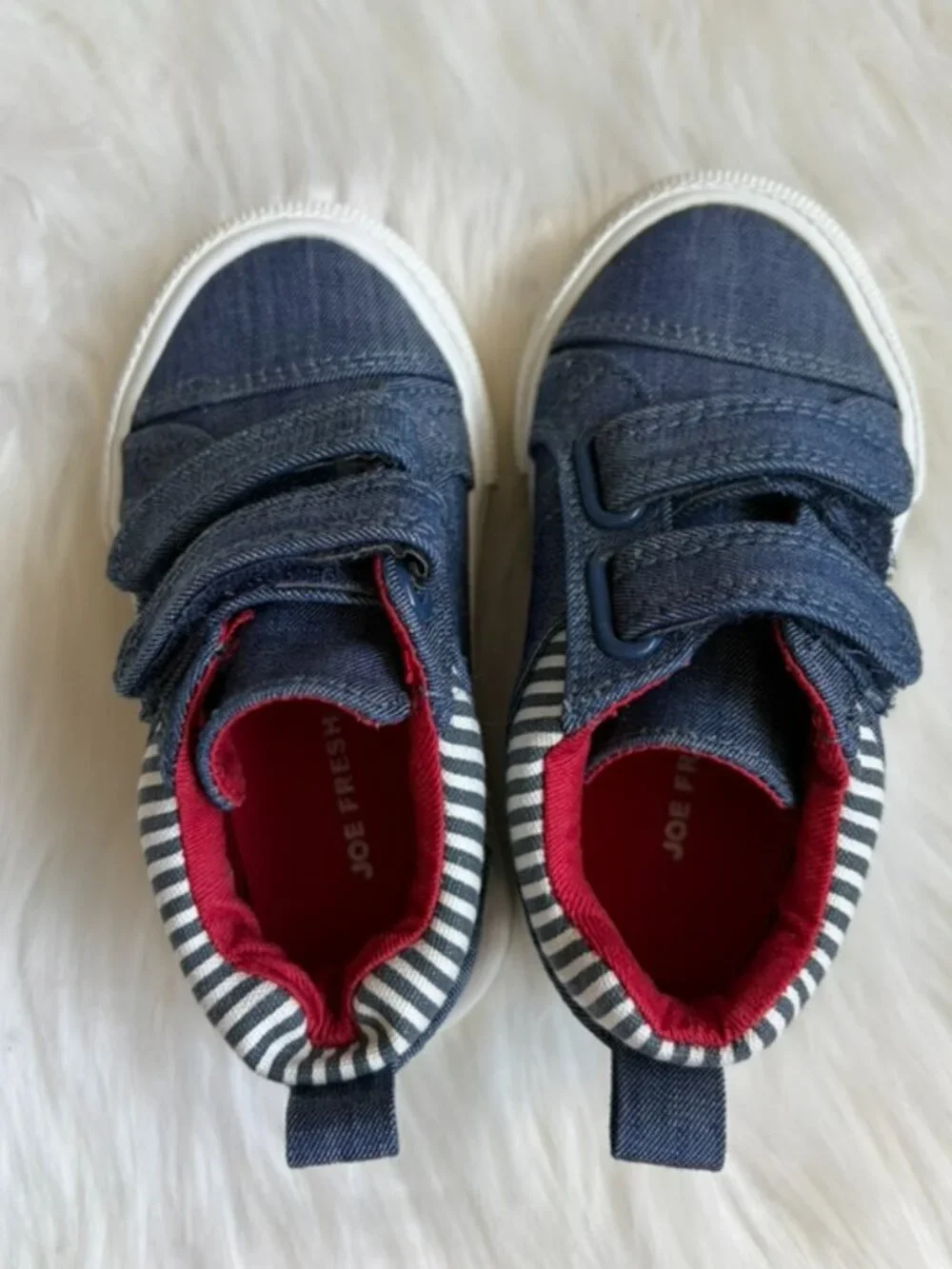 Joe Fresh Baby Boys' Navy Blue Quick Close Sneakers Infant Size 5